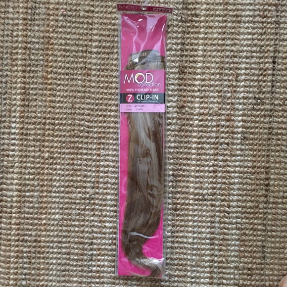 NWT 7-PC 18” CLIP-IN BLONDE HAIR EXTENSIONS - Picture 1 of 6